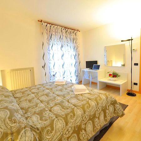 Ponte San Nicolò Bed And Breakfast La Sosta الغرفة الصورة